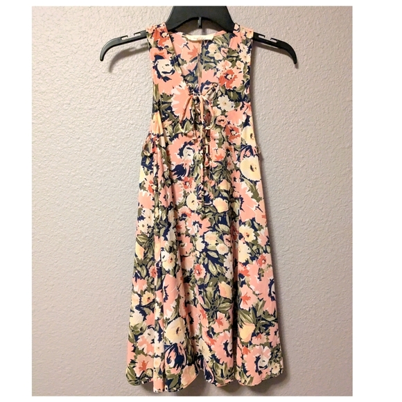 Olivaceous Pink Floral Halter Sundress V Neck with Front Ties Closure Sz. S - Picture 4 of 10
